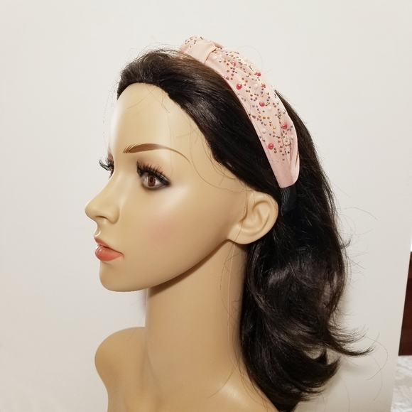 Pink Knot Women's Headband. New - Picture 3 of 4